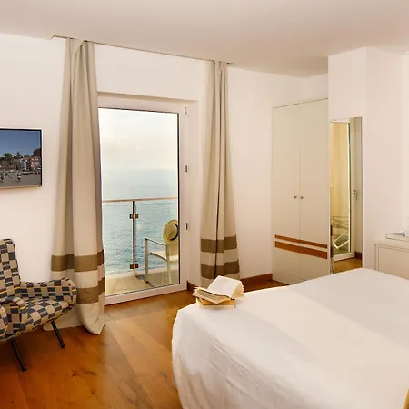 Villa Fiorella Art Hotel Massa Lubrense Buitenkant foto